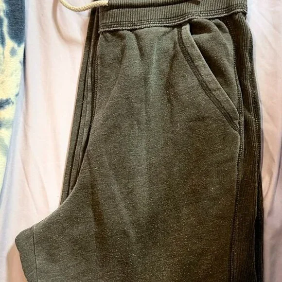 THREE pairs SIZE SMALL baggy sweatpants (Ava James, Joy Lab, Universal Thread) - Picture 9 of 14